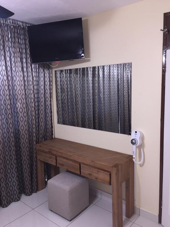 South Coast Beachfront Holiday Apartments Amanzimtoti Exterior foto