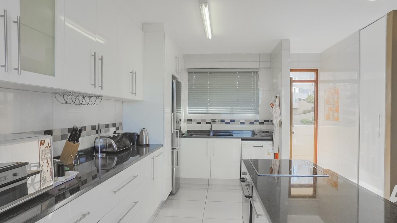 South Coast Beachfront Holiday Apartments Amanzimtoti Exterior foto